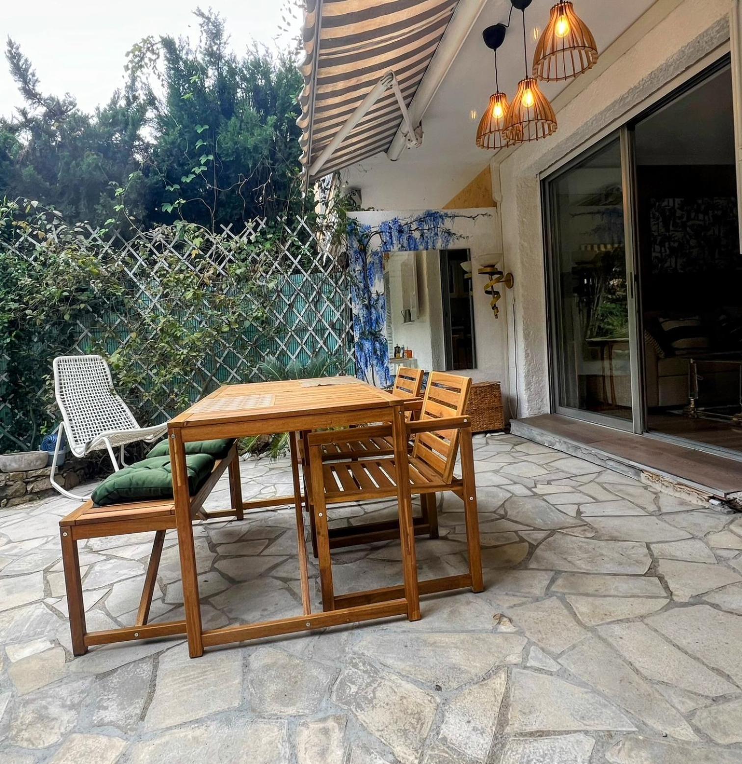 Superbe Appartement Avec Terrasse Jardin Et Parking Prive Saint-Tropez Exterior foto